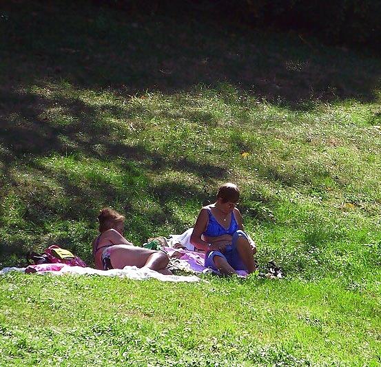 24P Spy old + young parck romanian