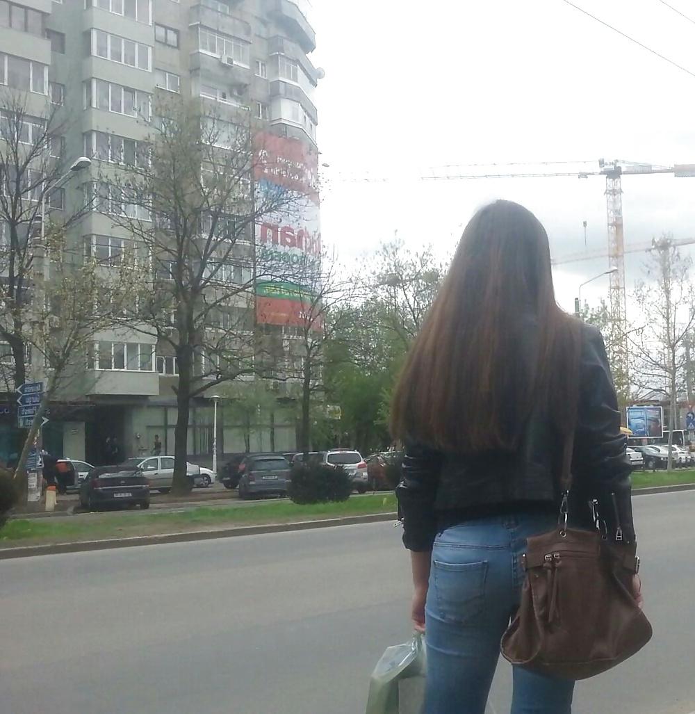 20P Spy old + young street romanian