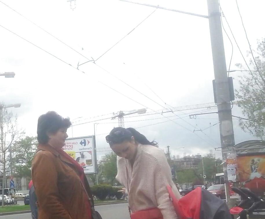 20P Spy old + young street romanian