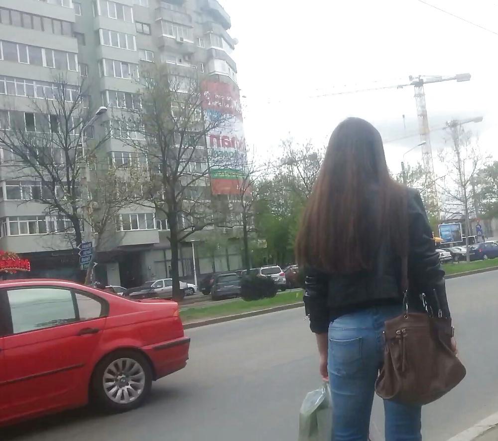 20P Spy old + young street romanian