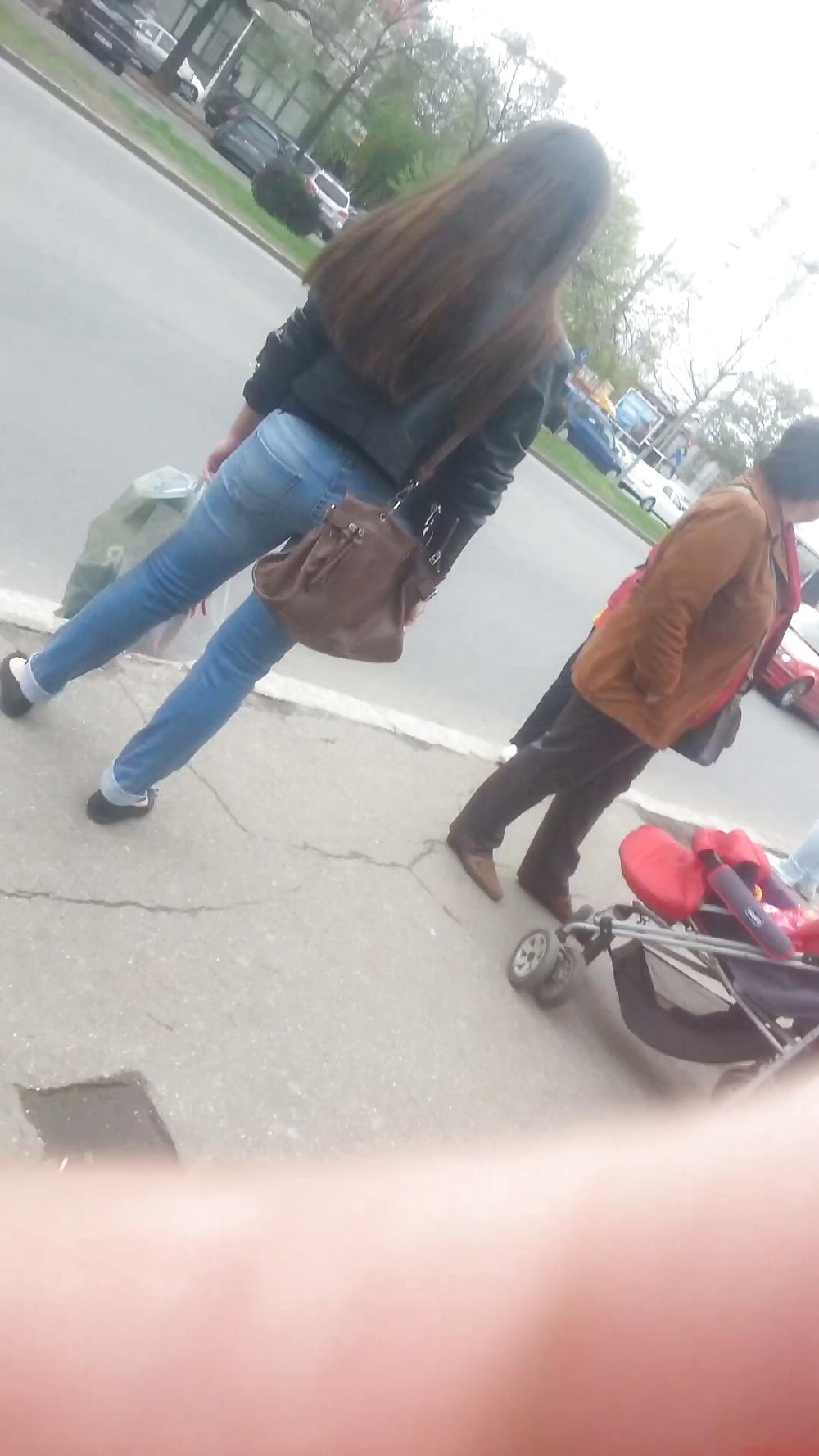 20P Spy old + young street romanian