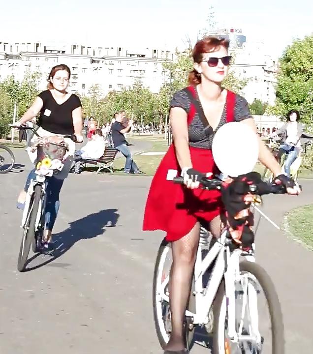 16P Spy old + young bike skirt romanian