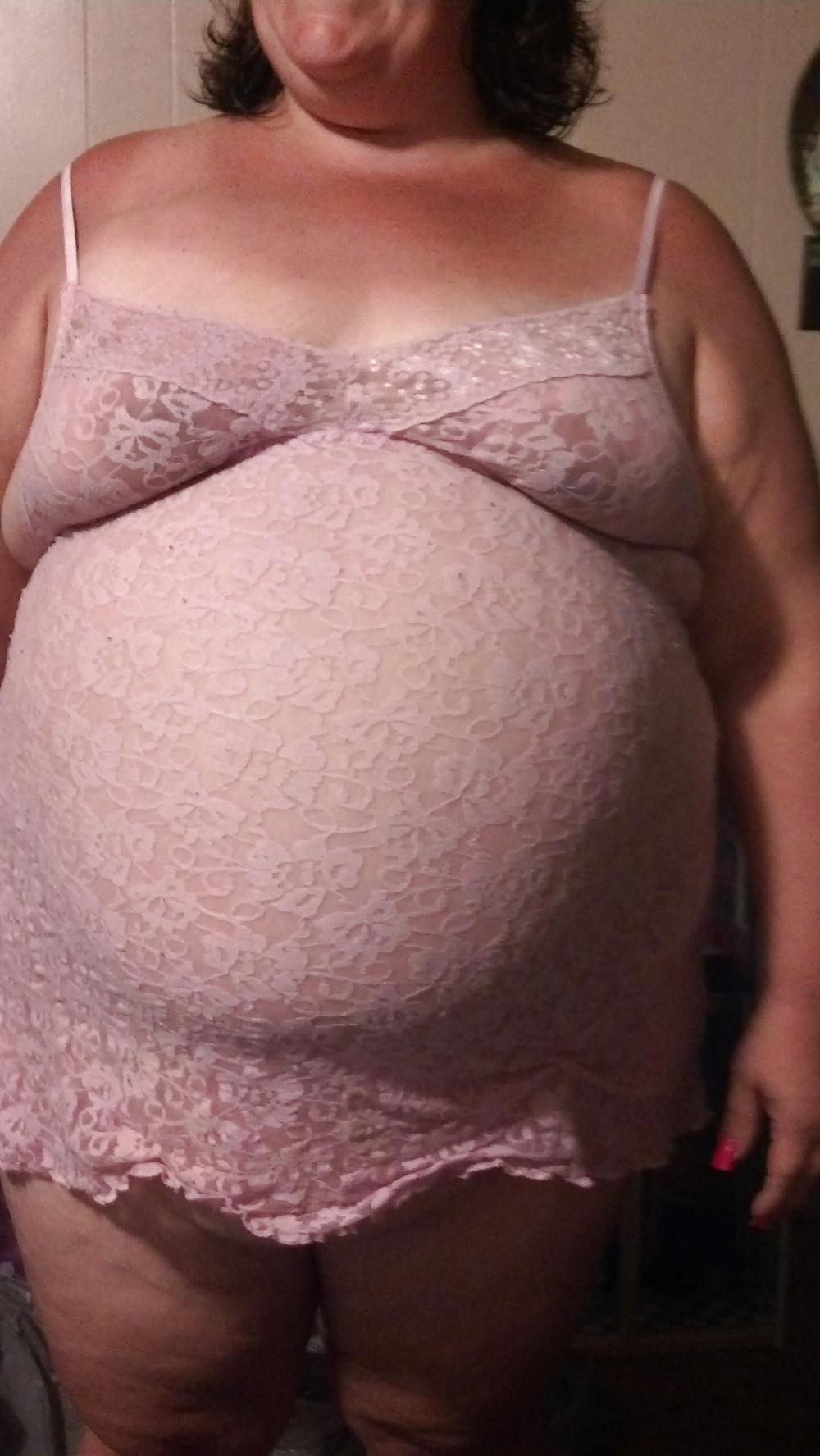 25P Some new Pictures of the Pregnant Wife 