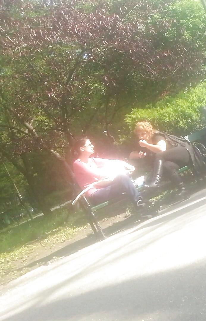 21P Spy old + young parck romanian