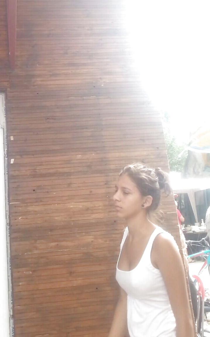 21P Spy sexy bust old + young romanian