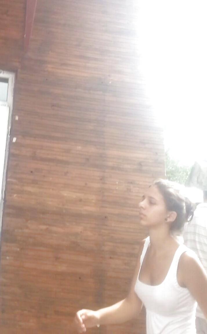 21P Spy sexy bust old + young romanian