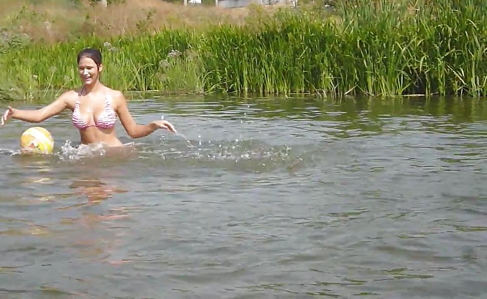 15P Spy at the beach romanian - la scaldat