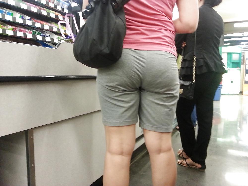 6P Candid Panty Lines