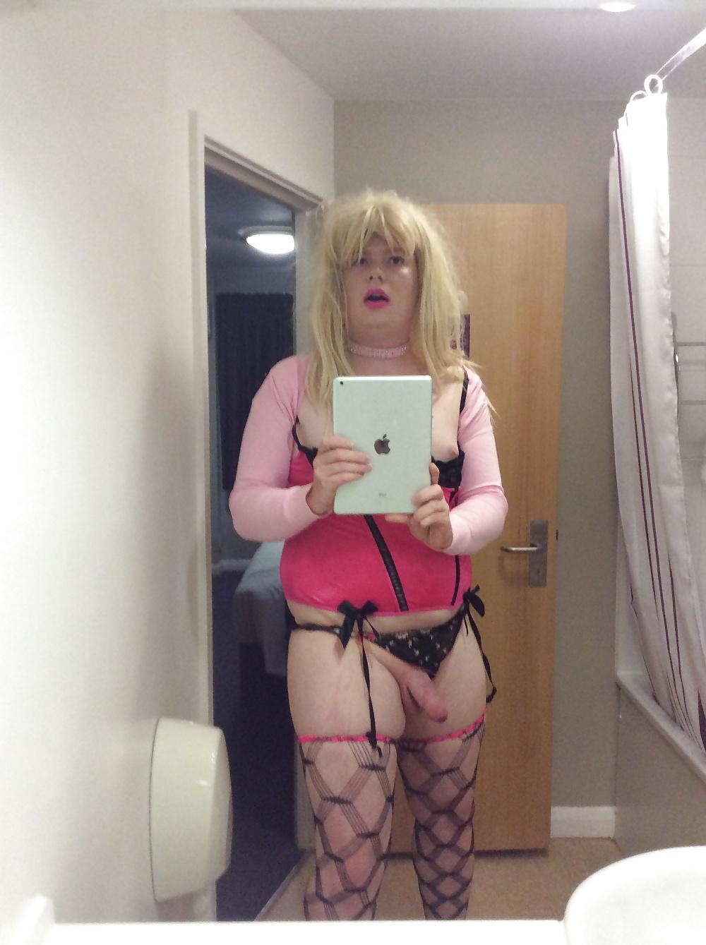 5P ME at hotel right now, 