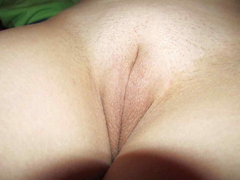 9P Cameltoe und meine Pussy ganz rasiert (unbehaart)