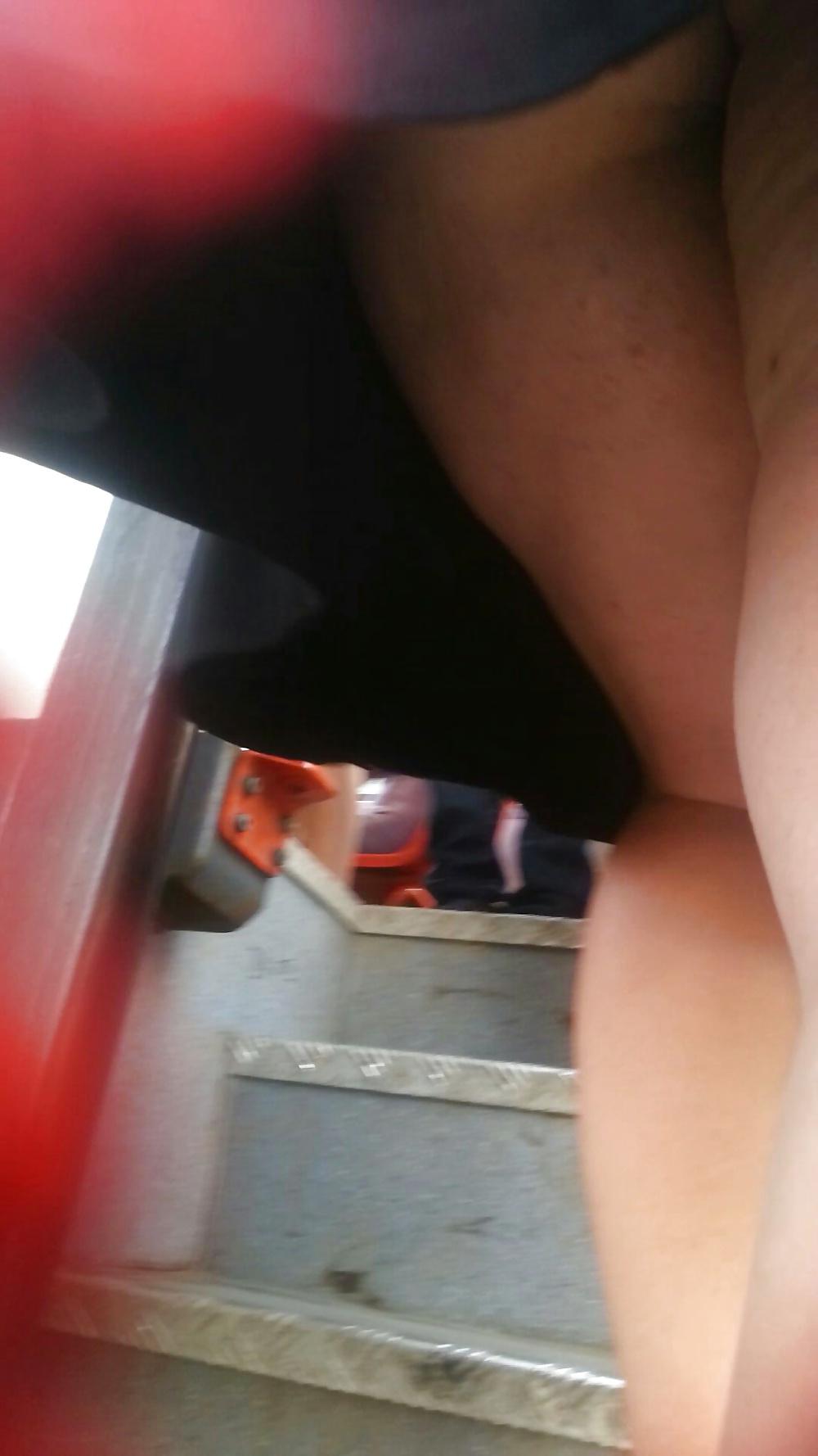 10P Spy sexy teens upskirt romanian