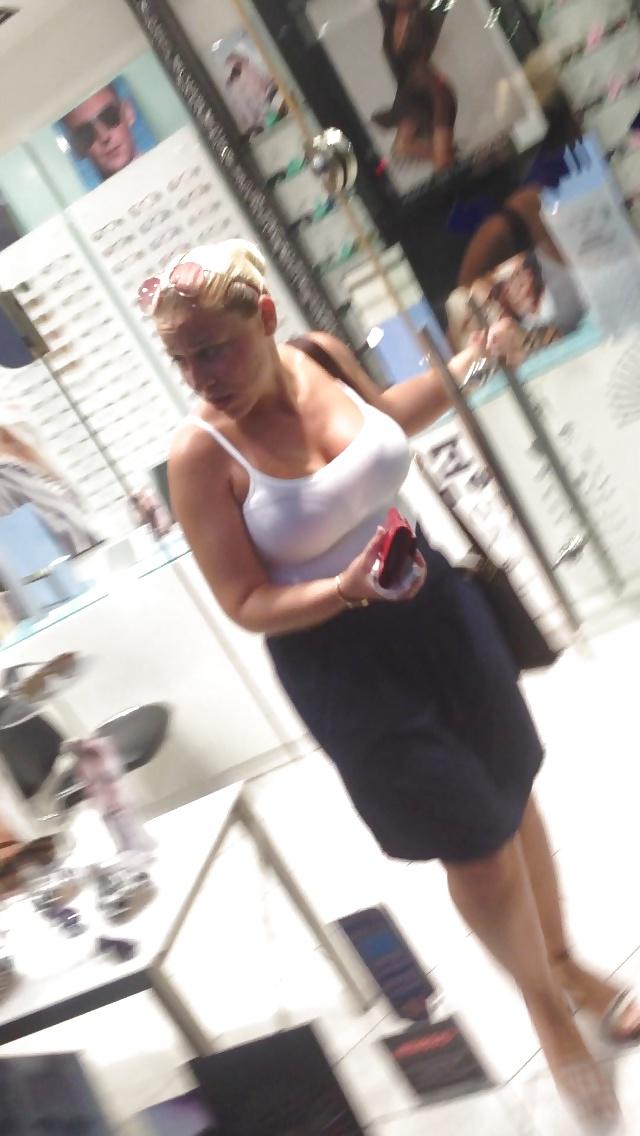 11P Candid Huge Blonde Tits White Tanktop