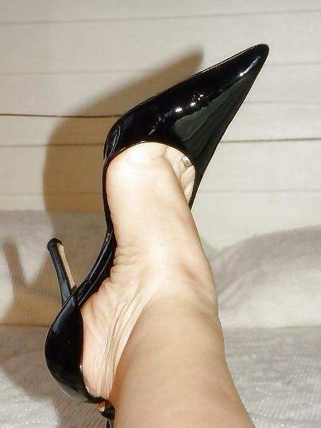 21P Shoejob and high heels