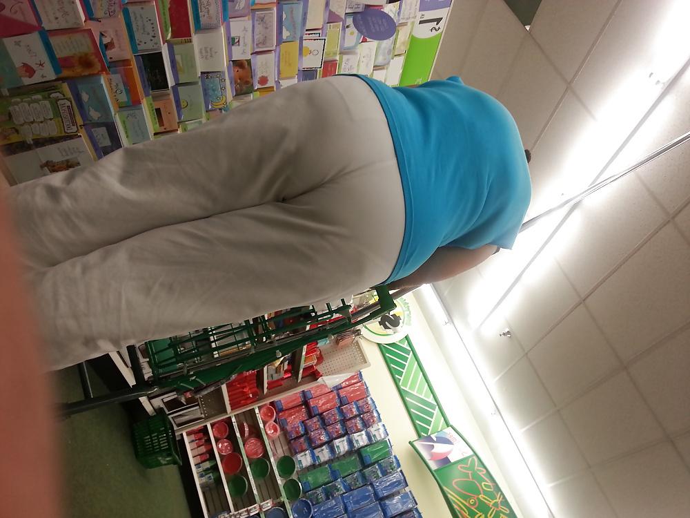 17P Mexican Granny Panty Lines