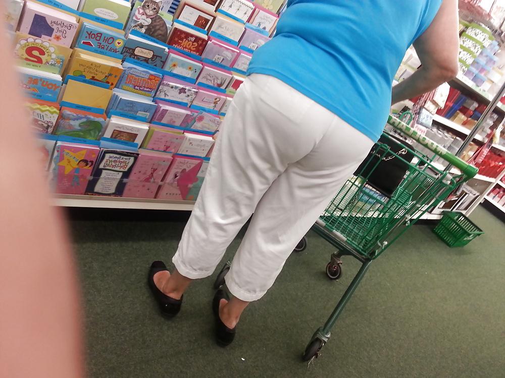17P Mexican Granny Panty Lines