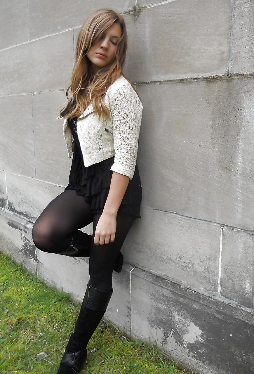 25P Leg Show 28