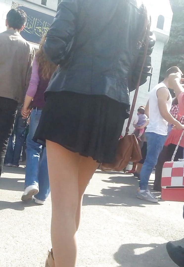 22P Sexy feet and skirt romanian