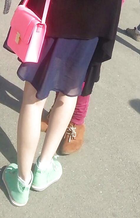 22P Sexy feet and skirt romanian
