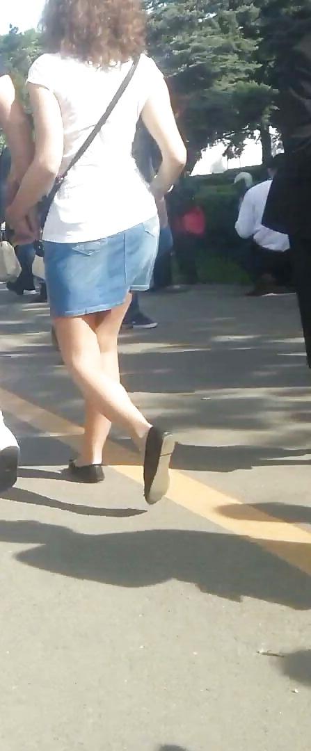 22P Sexy feet and skirt romanian