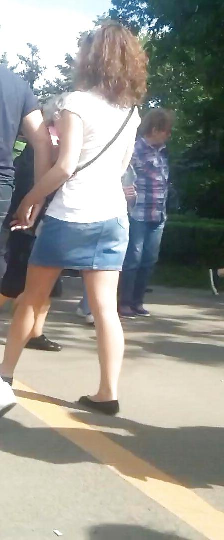 22P Sexy feet and skirt romanian