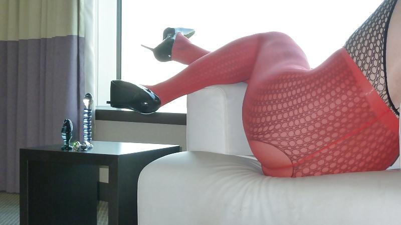 8P Pantyhose over catsuit