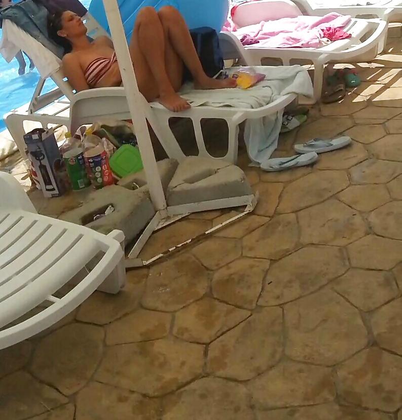 25P Spy old + young boobs pool romanian