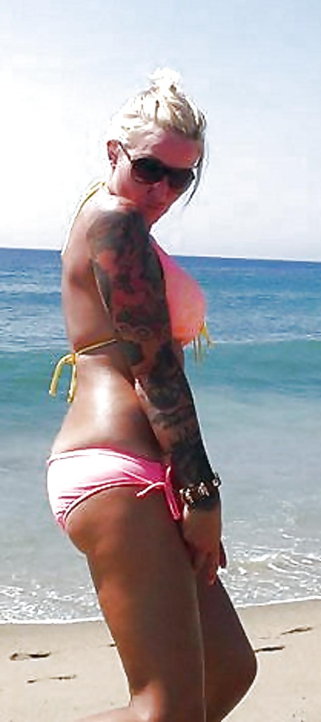 17P My Extremely Hot Milf Mom 
