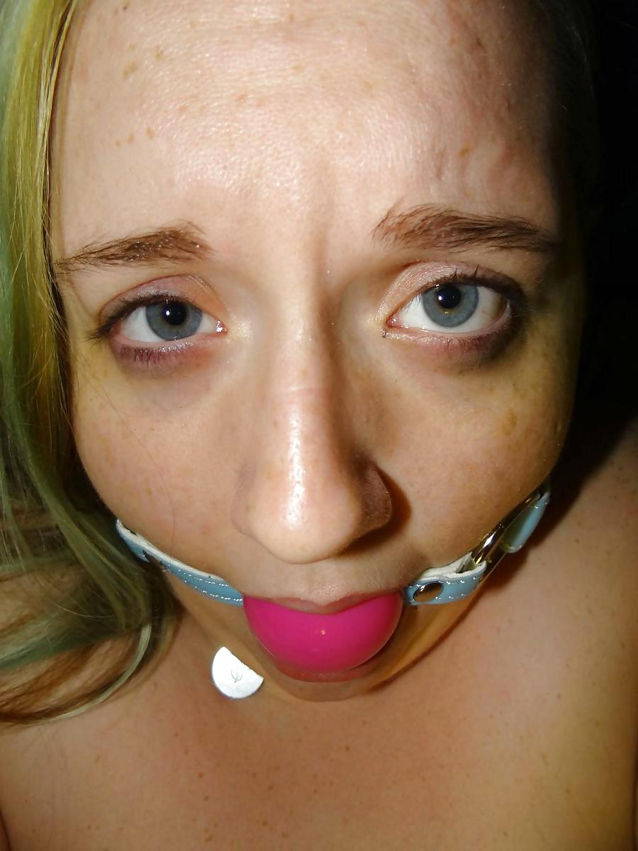 17P Fat whore gagged and plugged