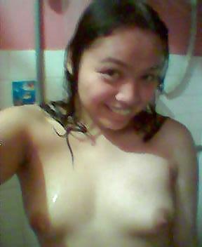 16P Asian Nice Show Tits