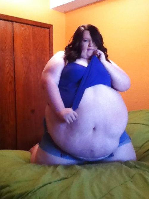 24P SSBBW belly pics 7