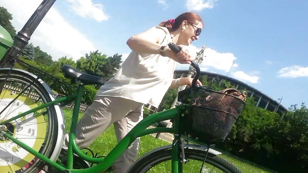 21P Spy bike and rolles old + young romanian