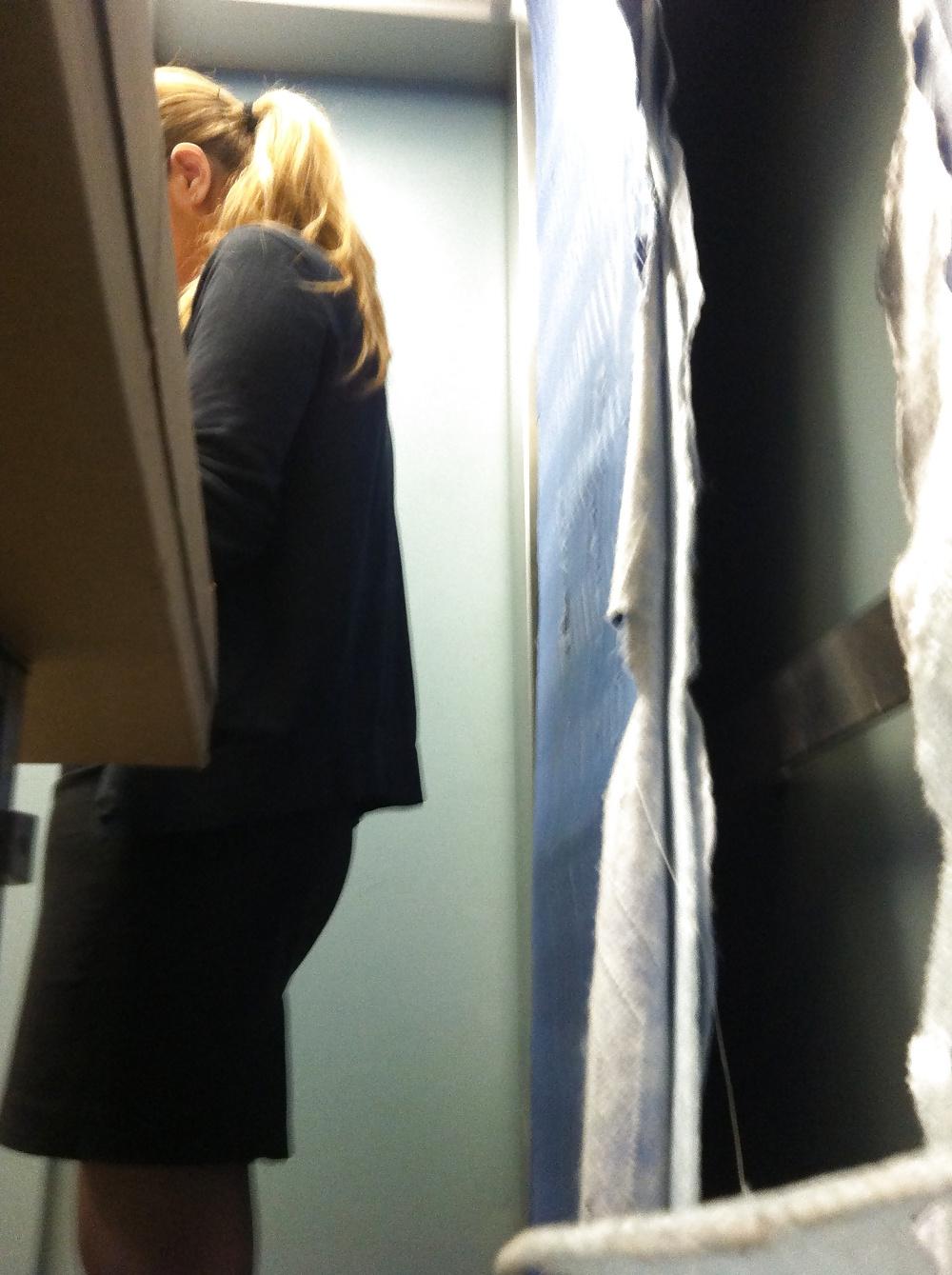22P Upskirts & Creep Shots