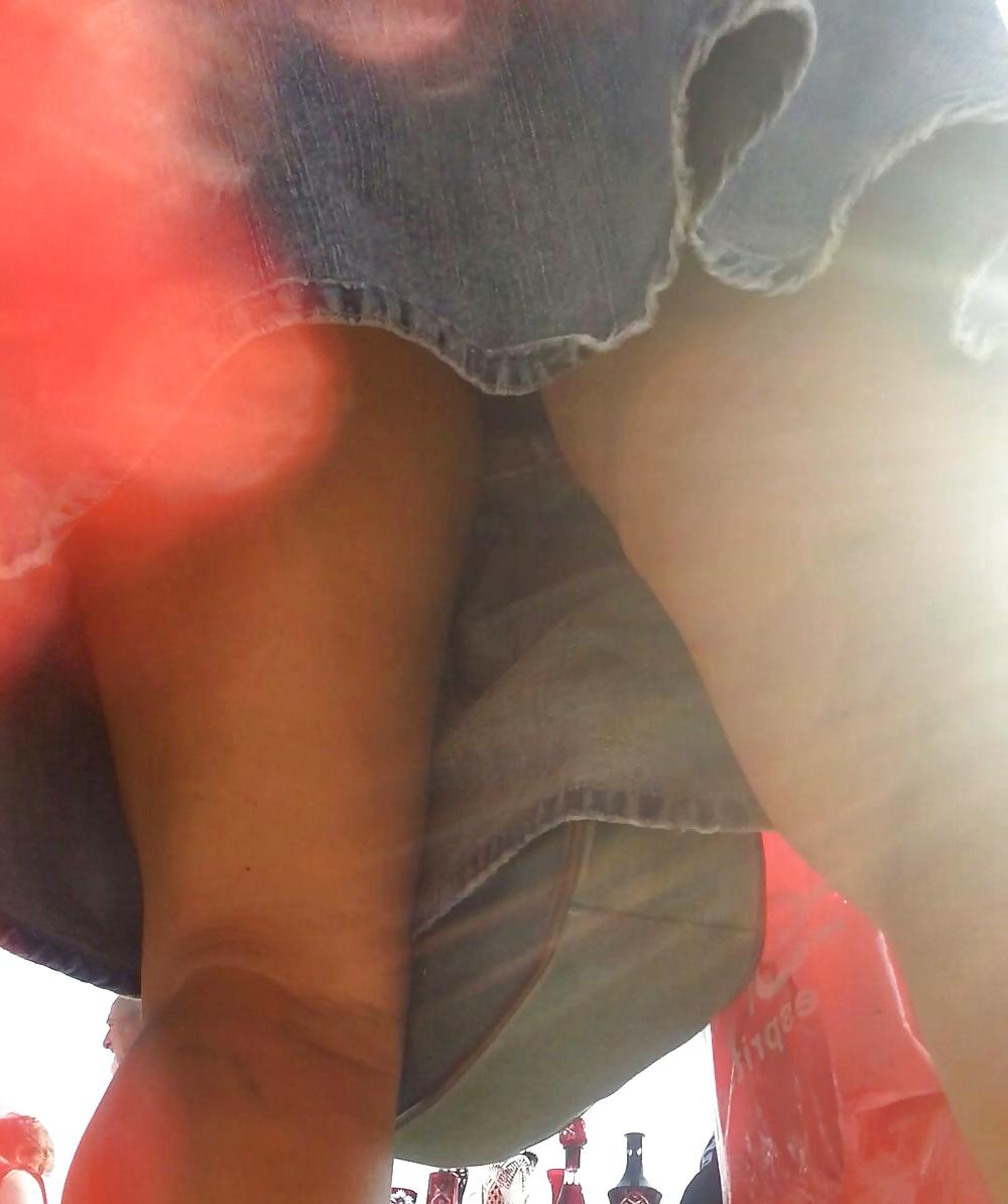 16P Spy mature upskirt romanian