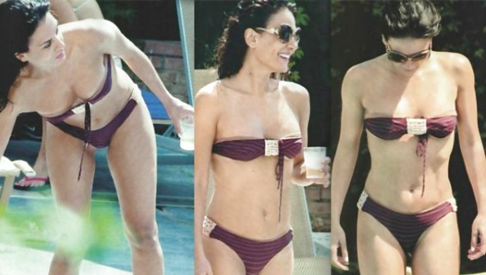 25P Greek Celebs During Summer Holidays (2014)