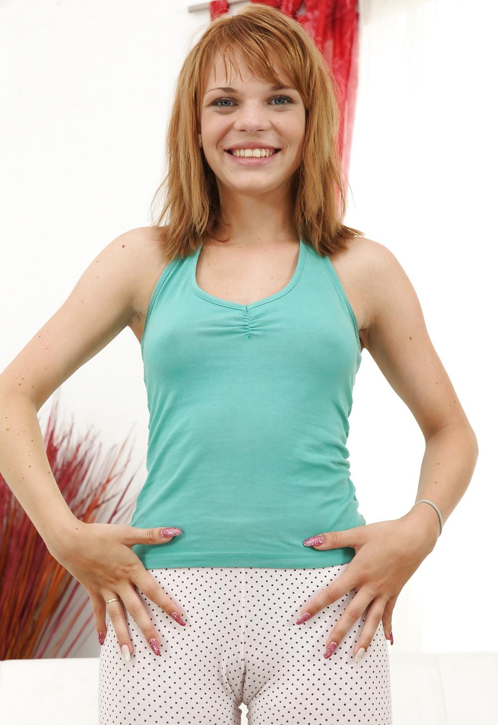 25P Cameltoe