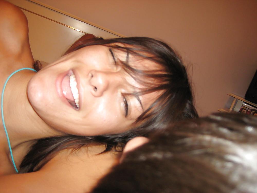 25P Cute Young Couple