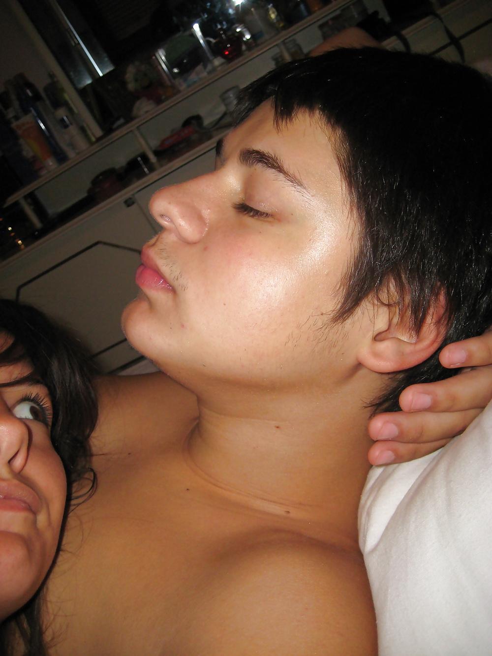 25P Cute Young Couple