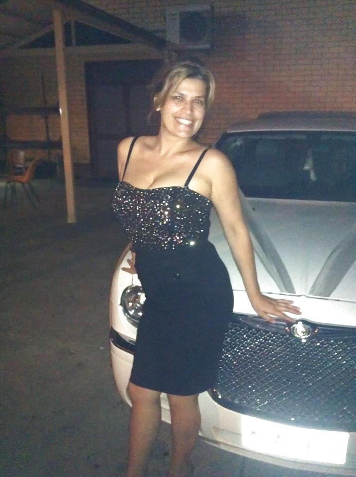 18P Australian MILF 1 ( Big natural tits )