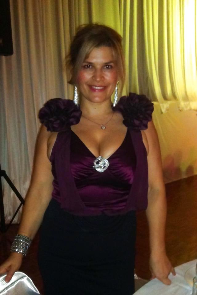 18P Australian MILF 1 ( Big natural tits )