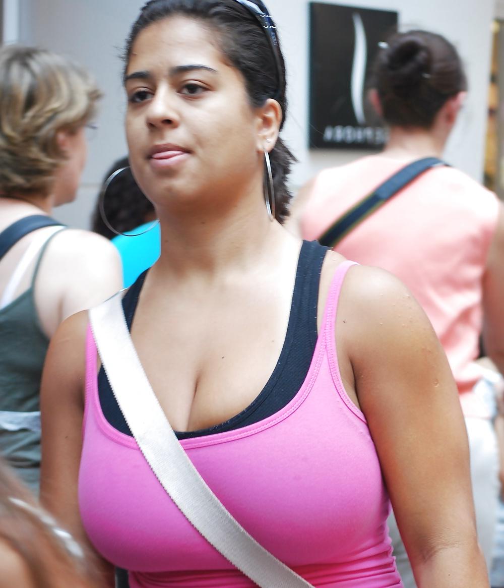 6P Candid Huge Tits Latina Pink Tanktop