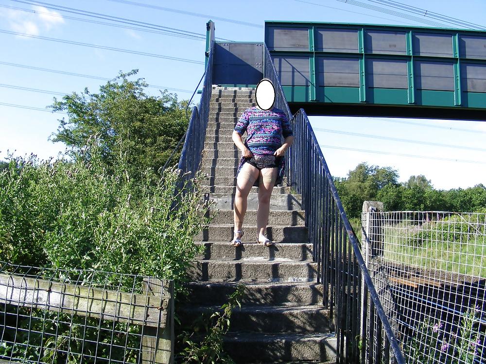 8P Rail bridge and car park dogging doggers area