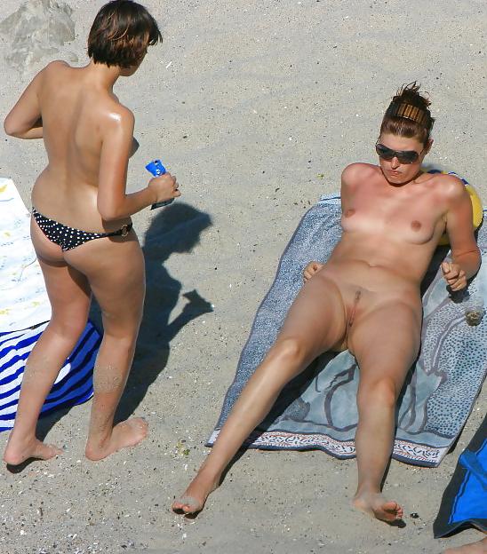 25P Housewife Nudism 17