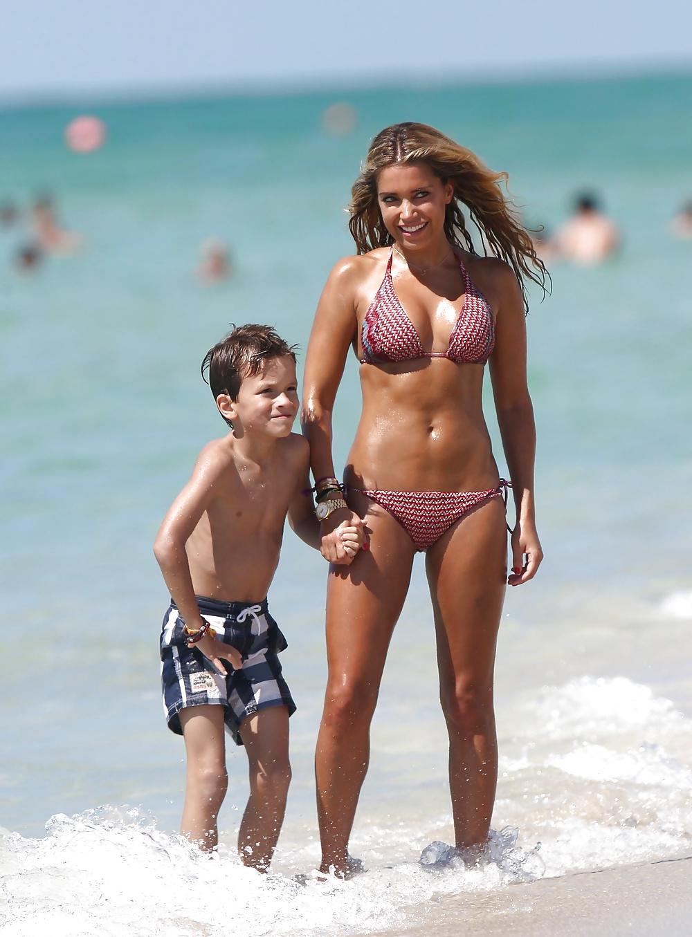 25P SYLVIE MEIS BIKINI FOTZE