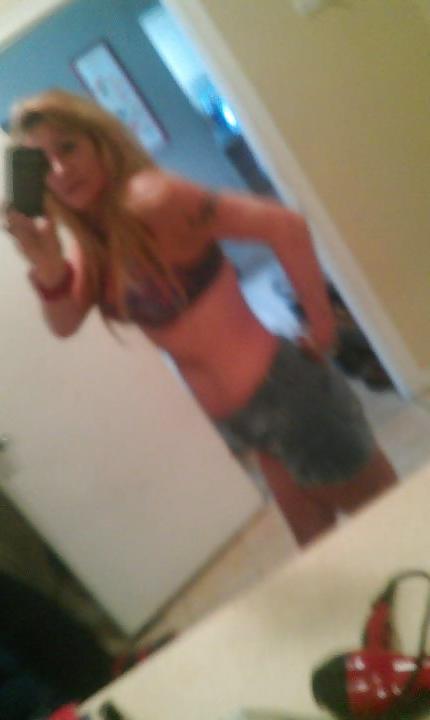 8P Blonde cougar