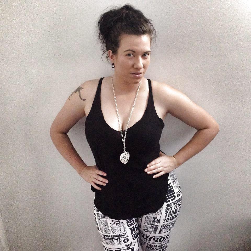 25P Australian Singer PAWG