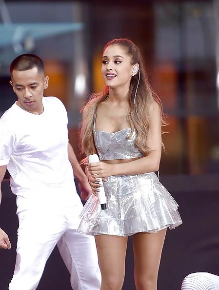25P Ariana Grande Performs on the 'Today' Show