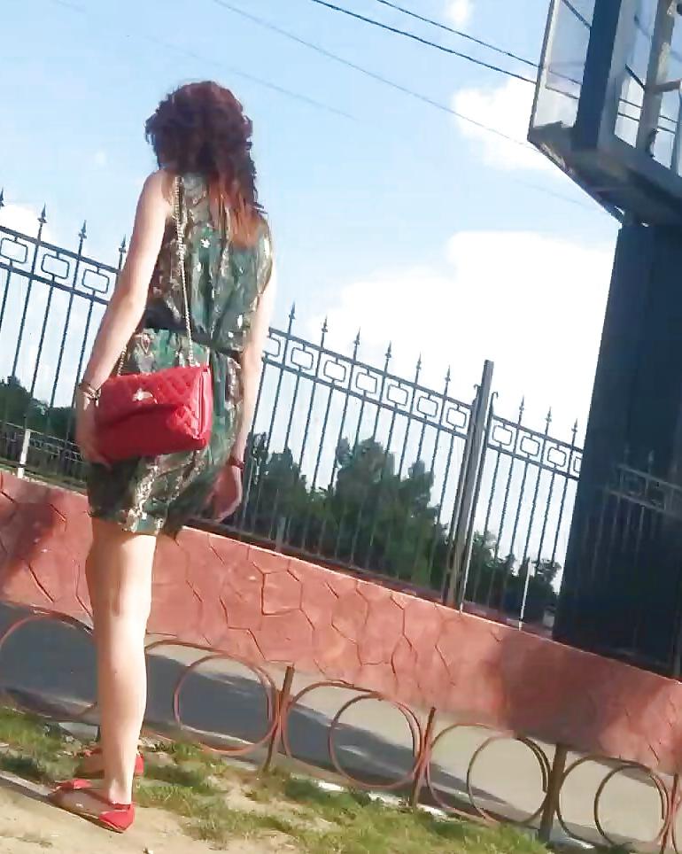 19P Spy hot girls feet, legs and skirt romanian