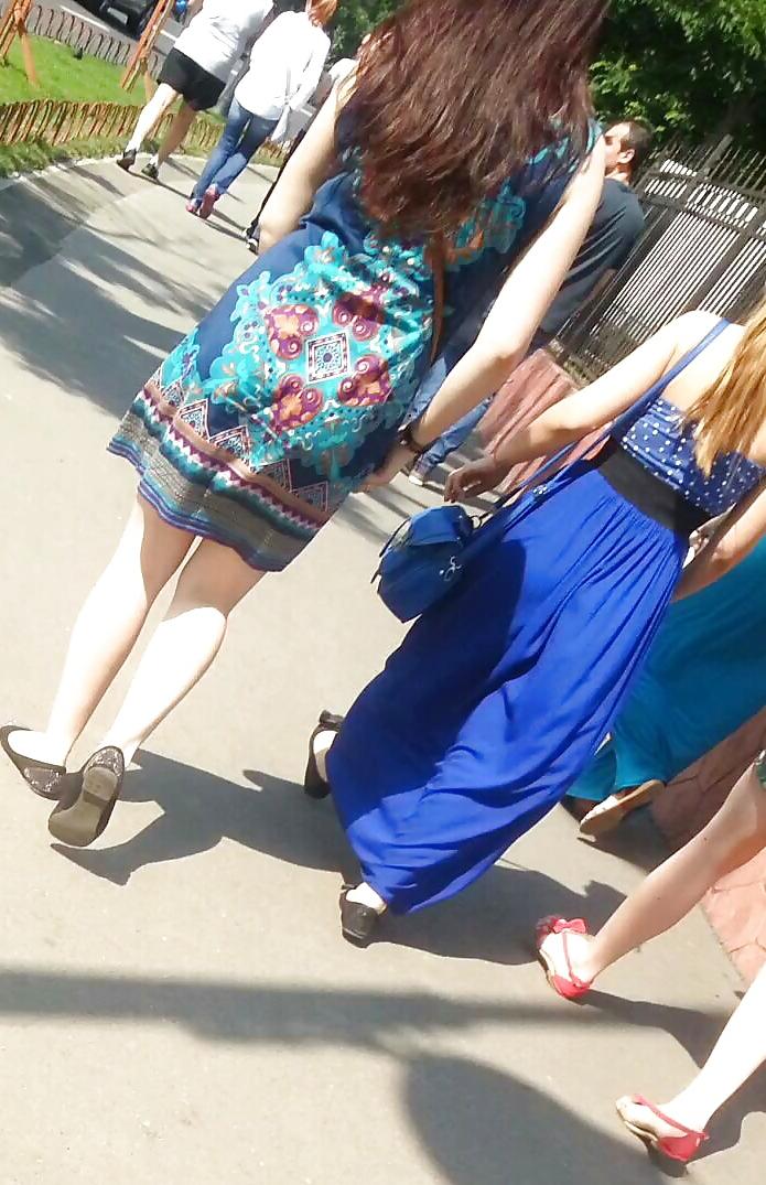 19P Spy hot girls feet, legs and skirt romanian