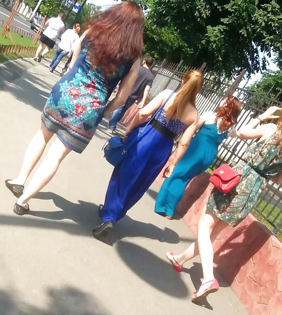 19P Spy hot girls feet, legs and skirt romanian
