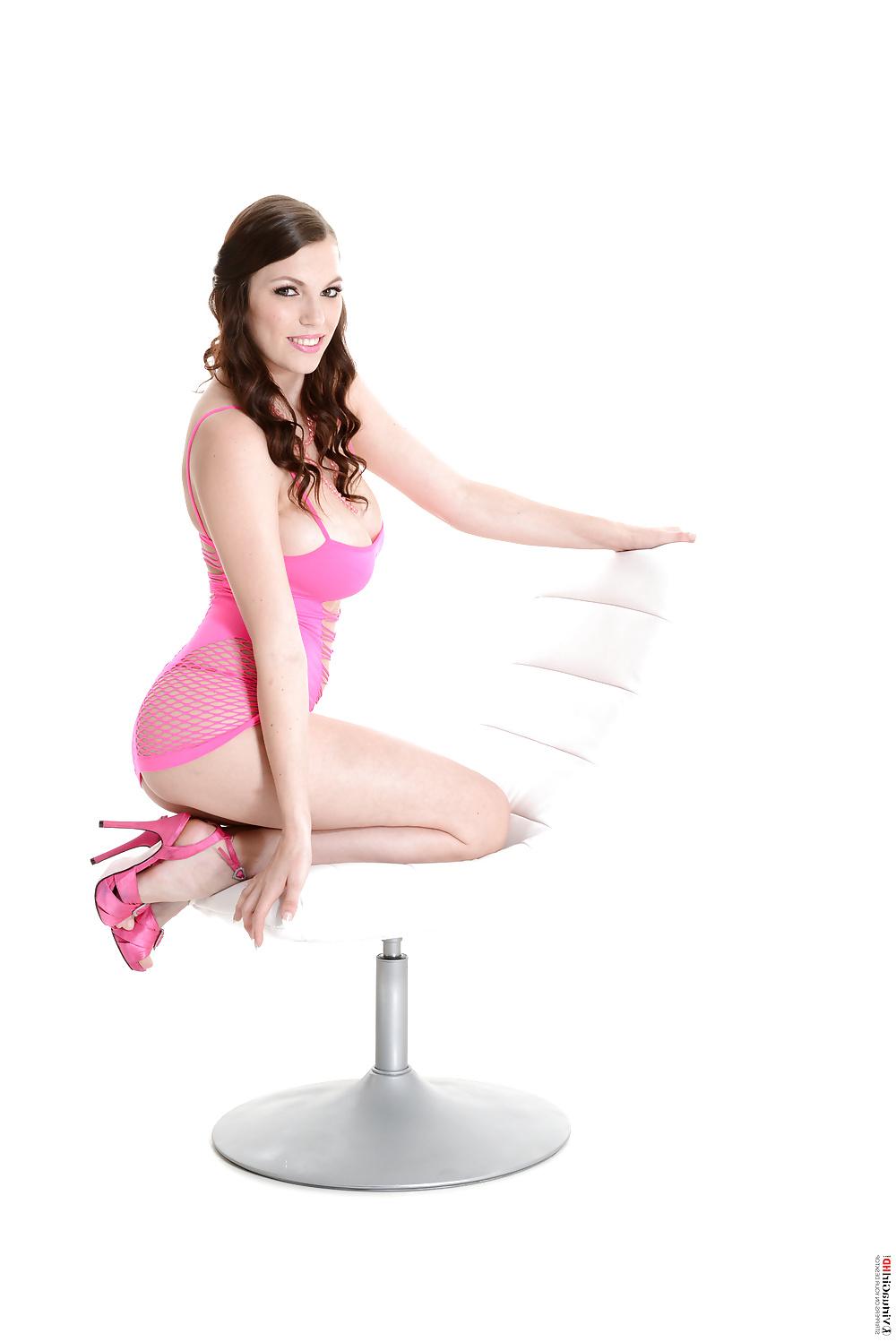25P Hot women wearing Pink High Heels or Wedges #2